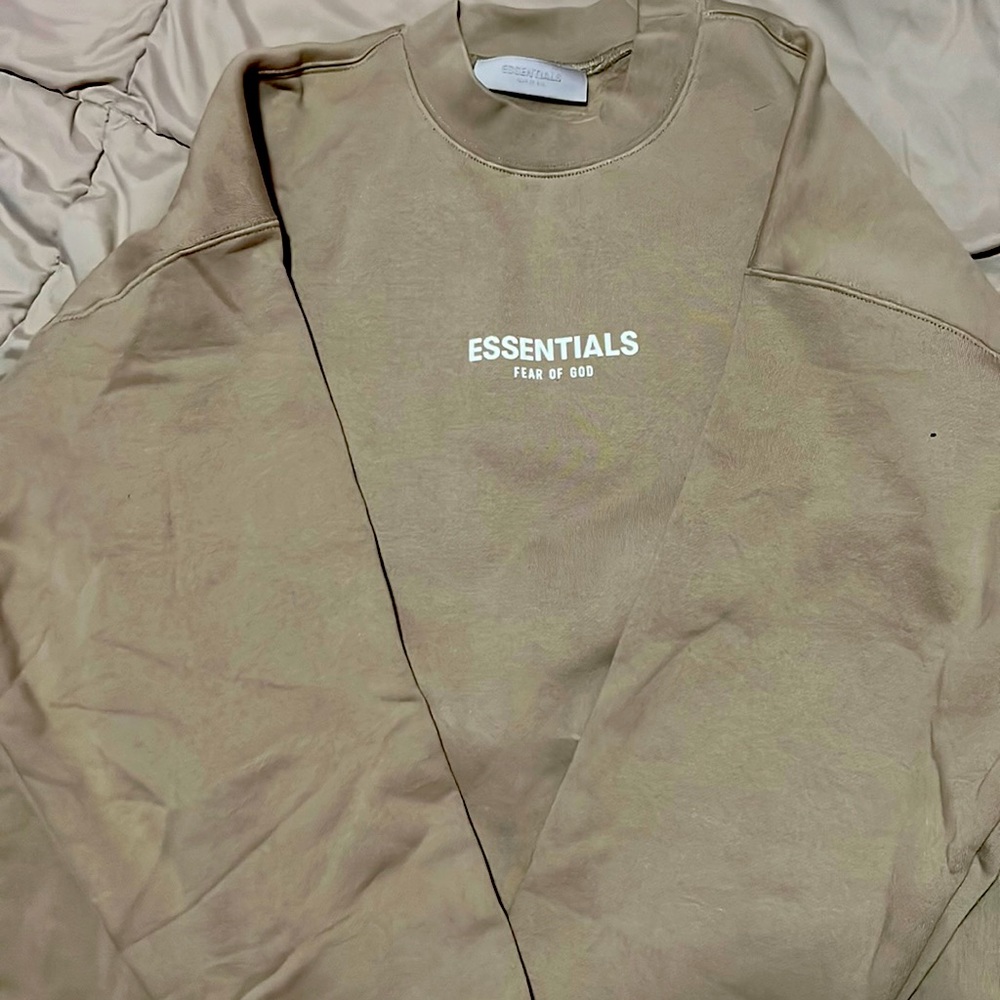 FEAR OF GOD ESSENTIALS SWEATER.. Never worn at all. Brand new. Size Large.